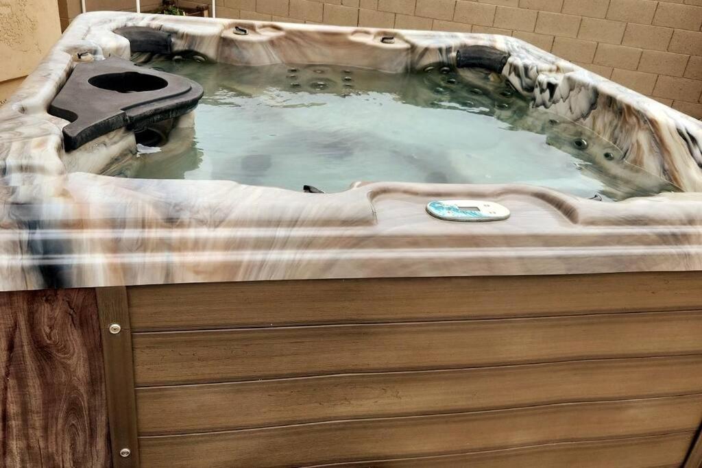 Phoenix Home With Heated Pool, Desert Views & Hot Tub Anthem ภายนอก รูปภาพ