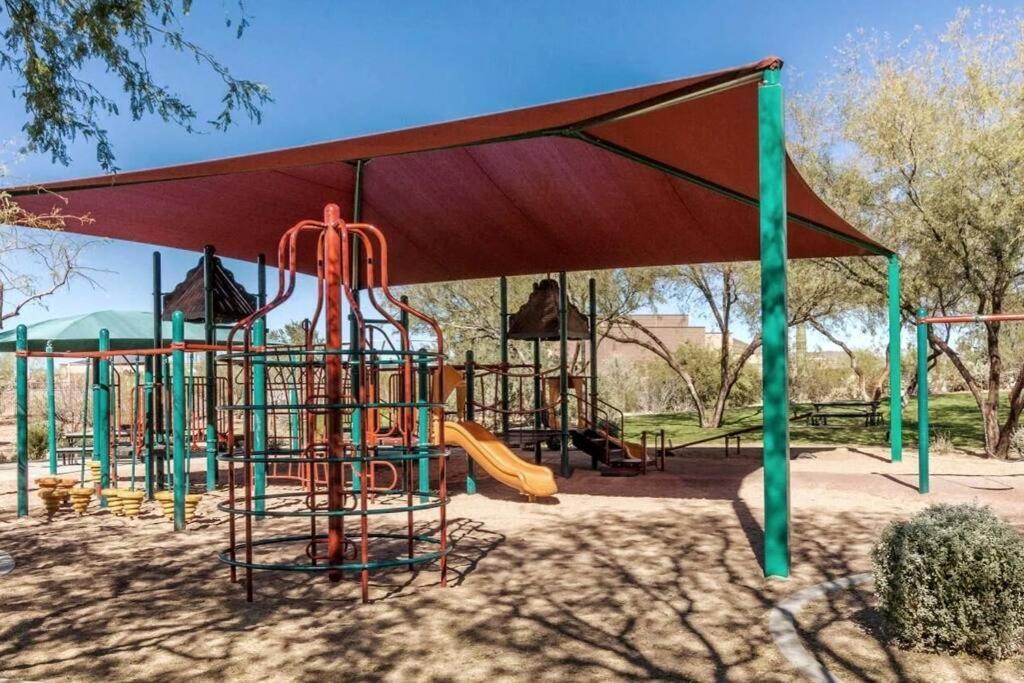 Phoenix Home With Heated Pool, Desert Views & Hot Tub Anthem ภายนอก รูปภาพ