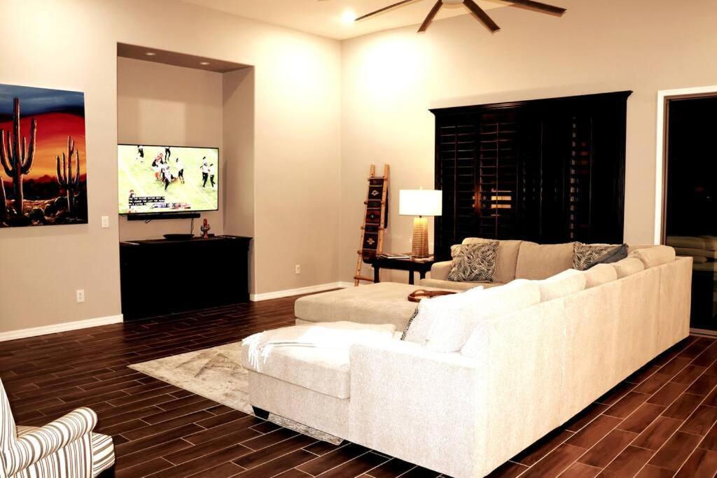 Phoenix Home With Heated Pool, Desert Views & Hot Tub Anthem ภายนอก รูปภาพ