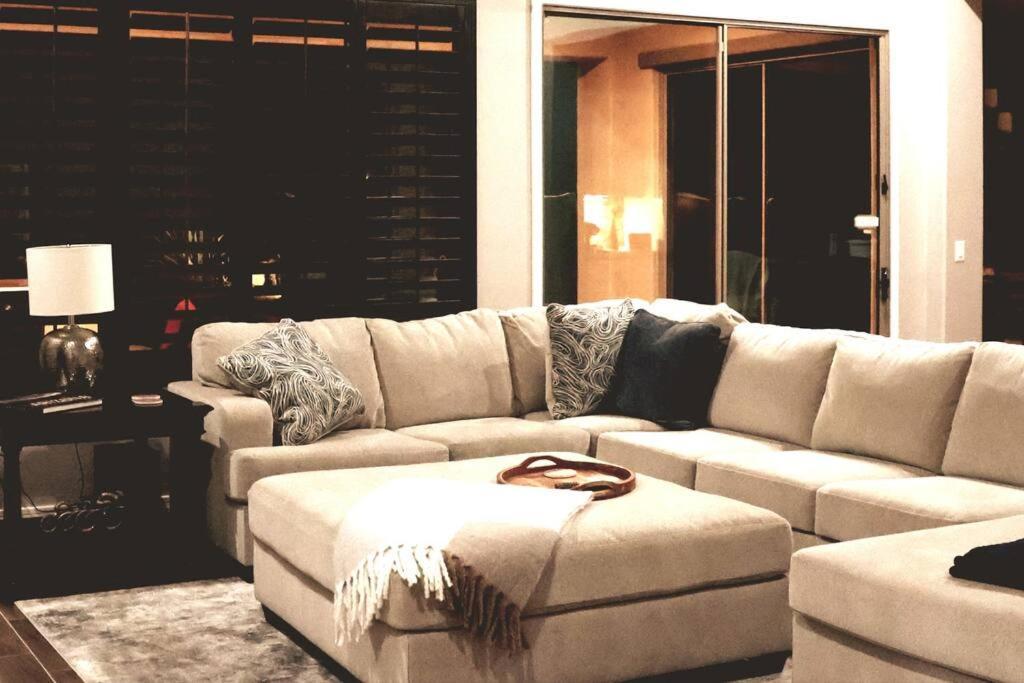 Phoenix Home With Heated Pool, Desert Views & Hot Tub Anthem ภายนอก รูปภาพ